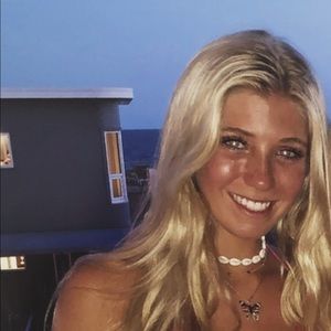 Meet your Posher, Lily